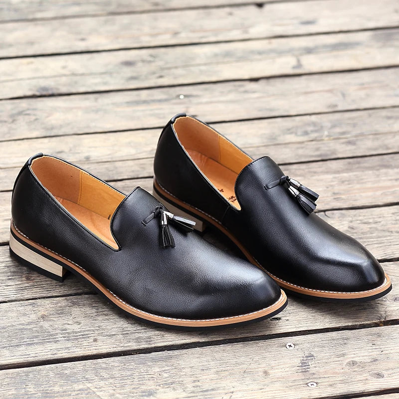 Men Dress Shoes Light Weight Suit Shoes Comfortable Sneakers New Social Wedding Shoes Office Formal Shoes Classic Leather Shoes