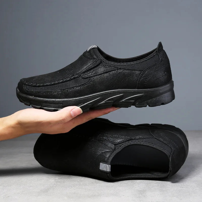 Men Casual Shoes Breathable Loafers Sneakers Male Comfortable Soft Sole Moccasins Designer Handmade Retro Walking Shoes Men Shoe
