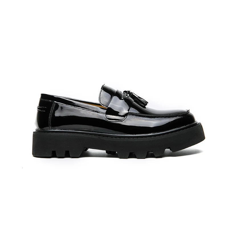 Large size glossy gentleman breathable leather shoes for formal wear, round toe thick soled high rise men's loafers