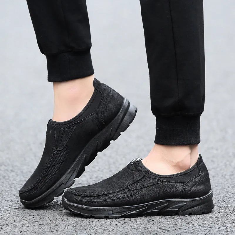 Men Casual Shoes Breathable Loafers Sneakers Male Comfortable Soft Sole Moccasins Designer Handmade Retro Walking Shoes Men Shoe