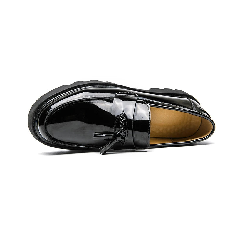 Large size glossy gentleman breathable leather shoes for formal wear, round toe thick soled high rise men's loafers