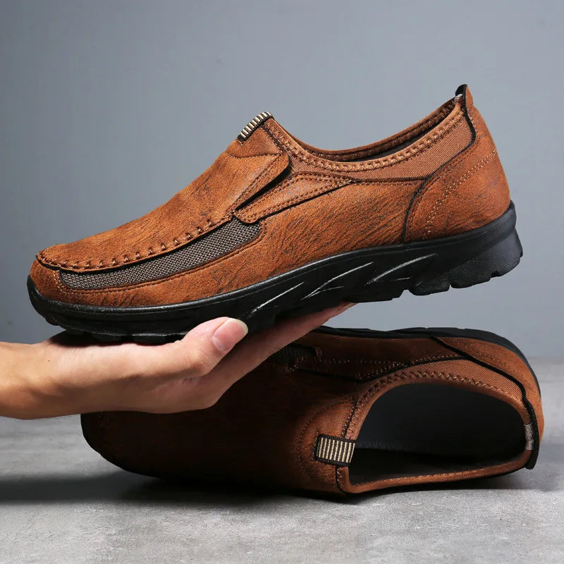 Men Casual Shoes Breathable Loafers Sneakers Male Comfortable Soft Sole Moccasins Designer Handmade Retro Walking Shoes Men Shoe