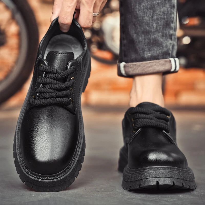 High Quality 2024 Men Casual Leather Business Tooling Shoes Comfy Thick Bottom Italian Male Shoes Antiskid Outdoor Oxford Shoes